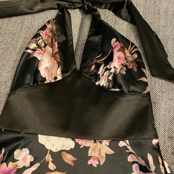 FLORAL PATTERNED DRESS W TIE TOP - Picture 3 of 3